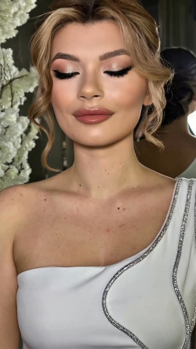Post 3 by Hairdesigner & Makeup Studio on Instagram (video)
