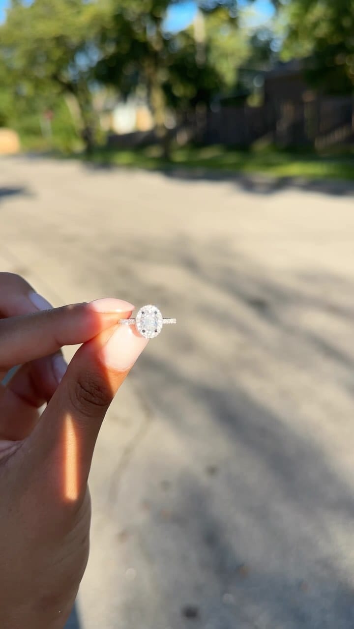 Post 6 by Goldie Rocks on Instagram (video)