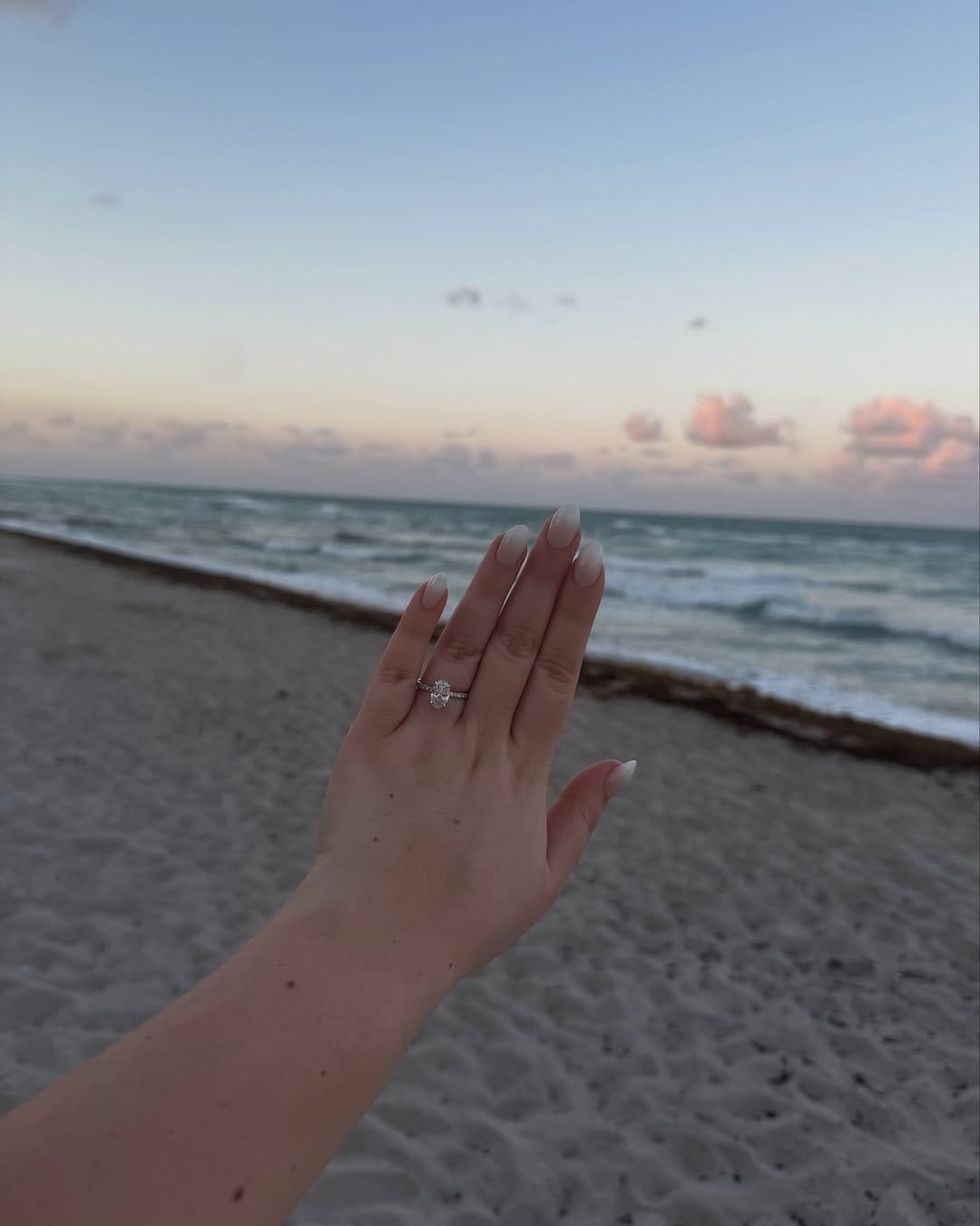 Post 4 by Goldie Rocks on Instagram (image)