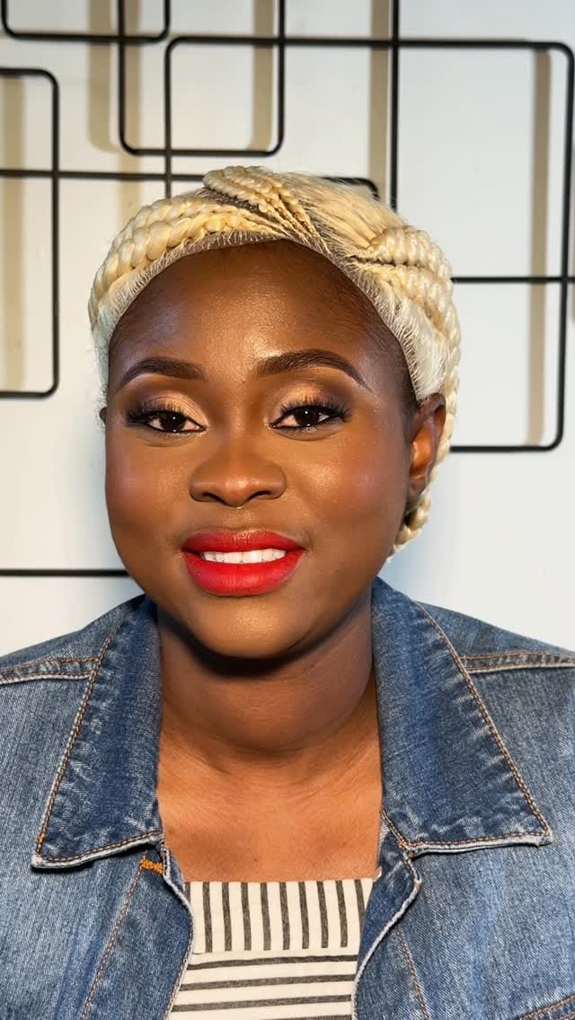Post 8 by Toronto makeup artist on Instagram (video)
