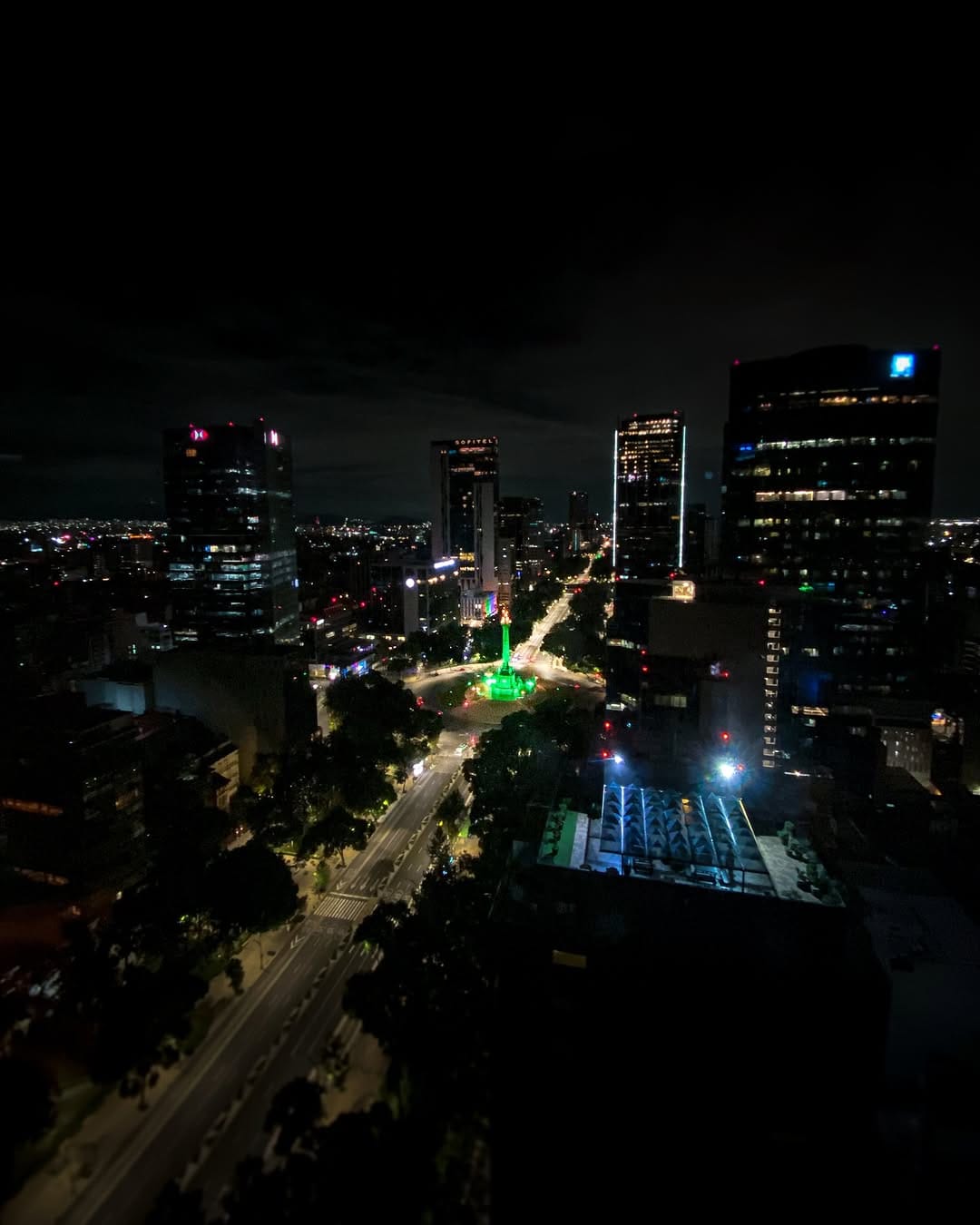 Post 10 by Luis Sandoval on Instagram (image)
