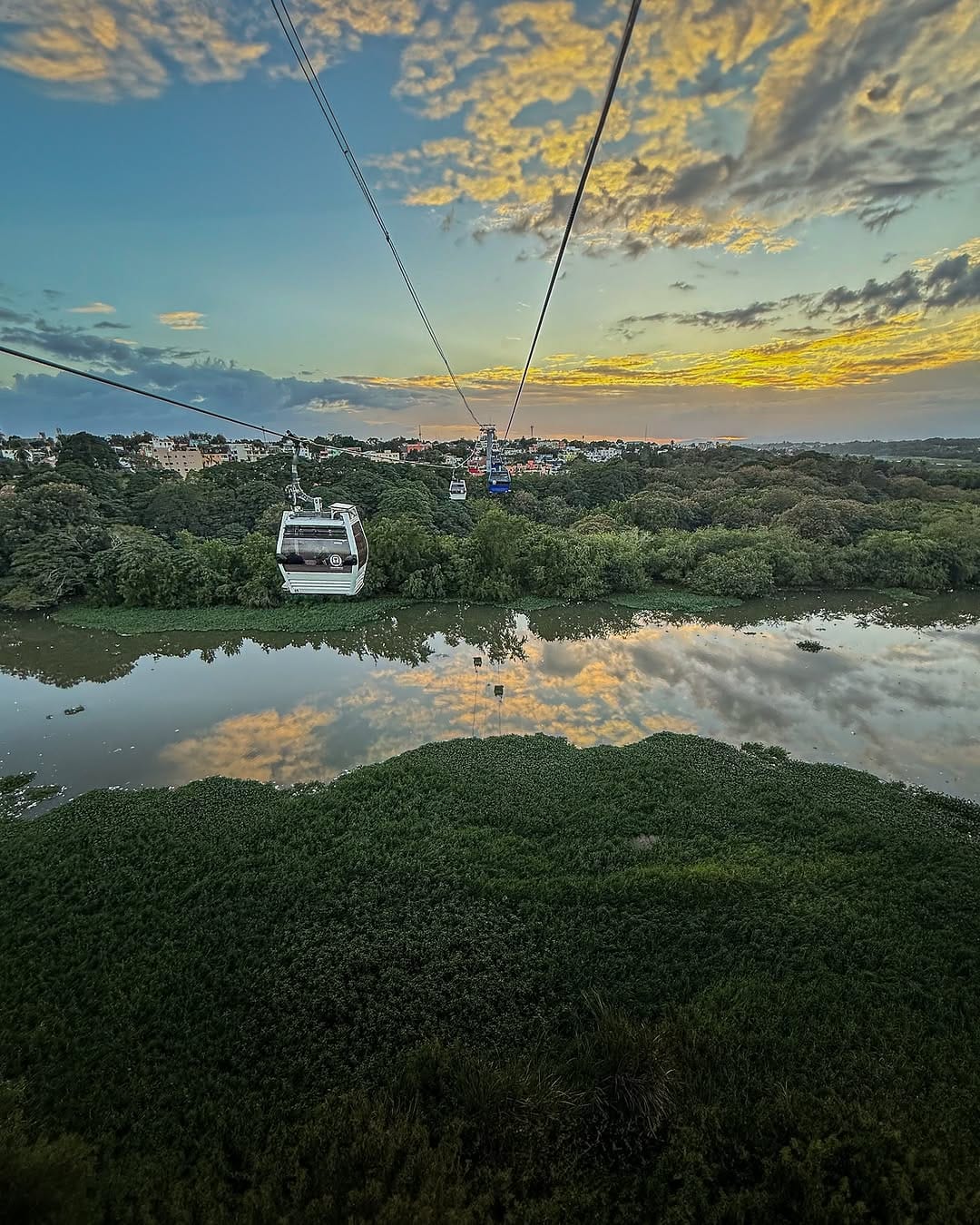 Post 7 by Luis Sandoval on Instagram (image)