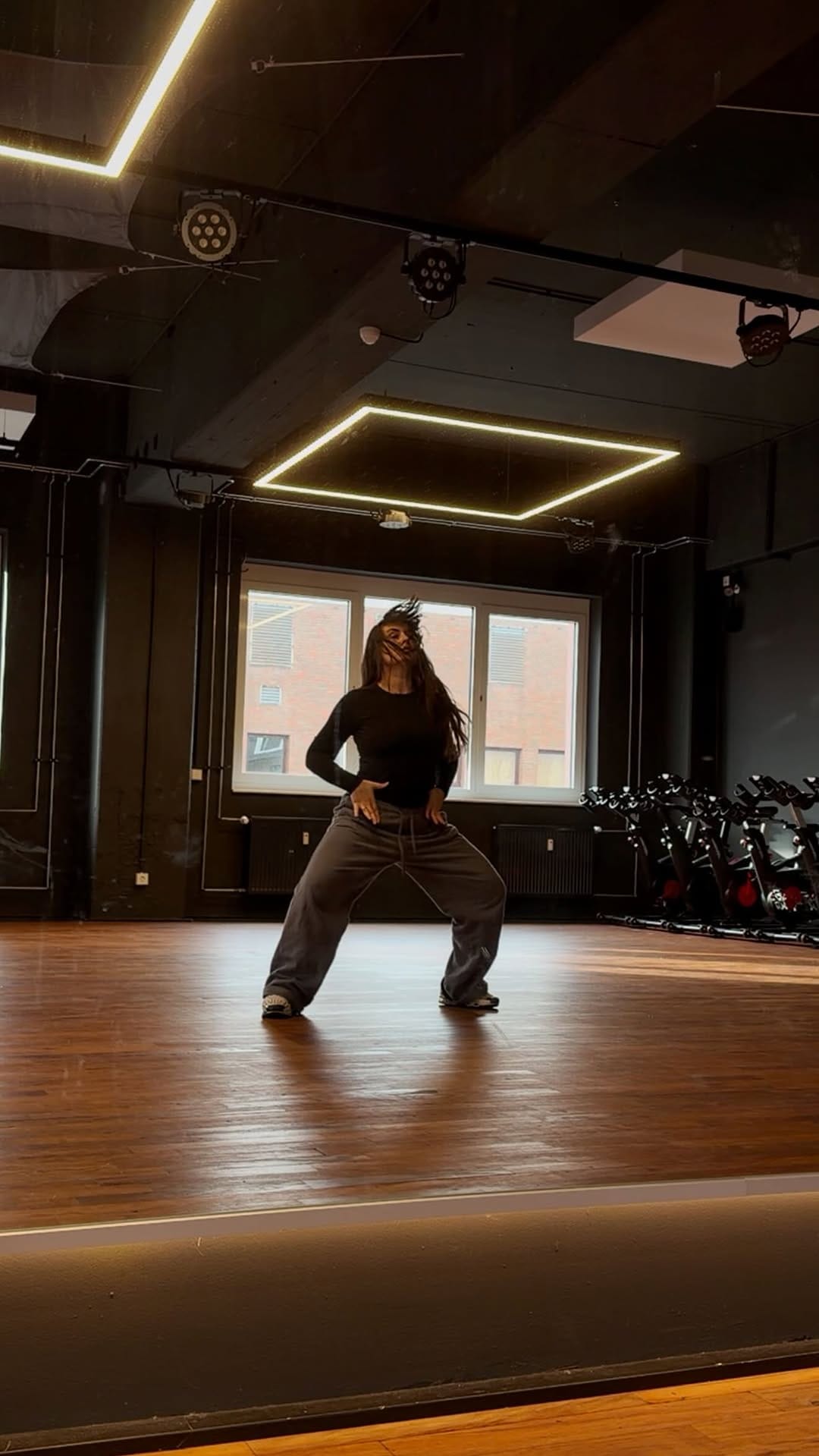 Post 6 by MOTHER • DANCER • BREMEN NEXT on Instagram (video)
