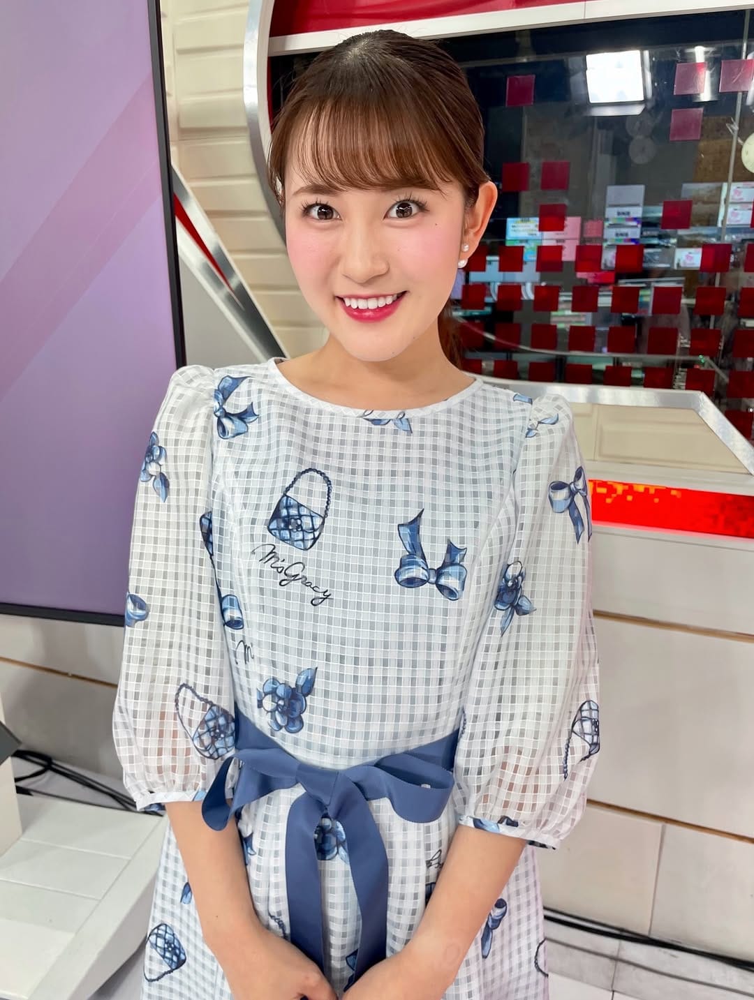 Post 6 by 松友杏樹（南海放送アナウンサー） on Instagram (carousel)