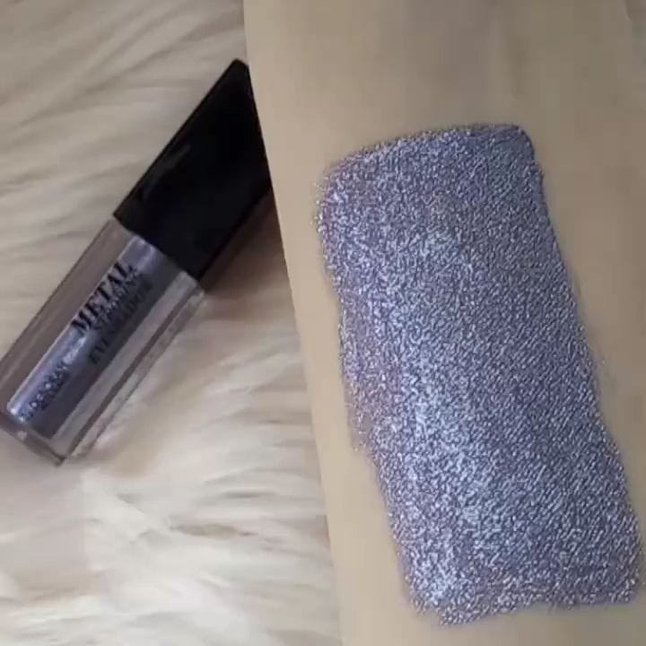 Post 5 by Bangbang on Instagram (video)