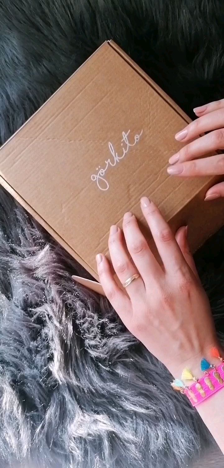 Post 1 by Bangbang on Instagram (video)