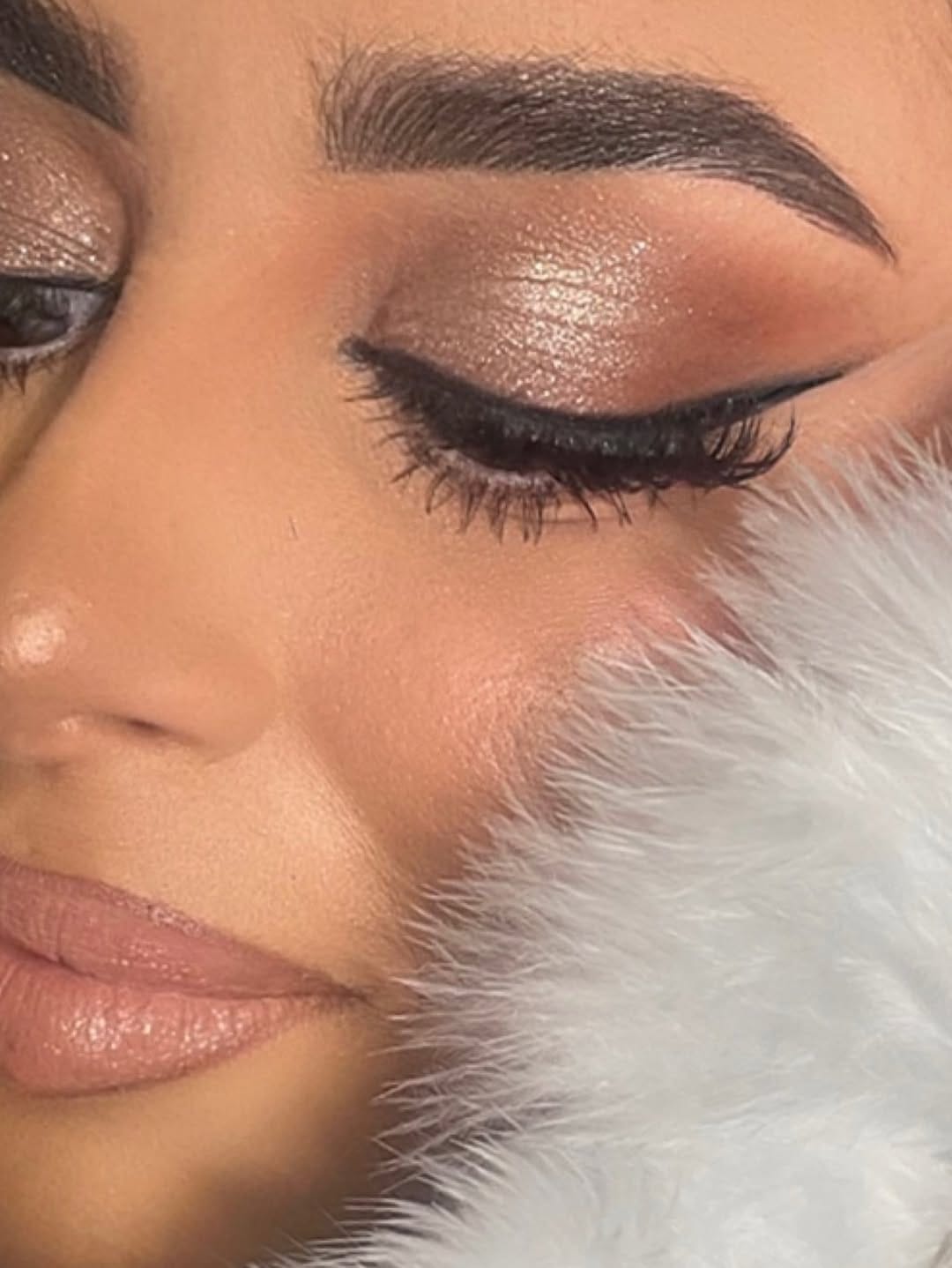 Post 1 by Hananmakeup on Instagram (carousel)