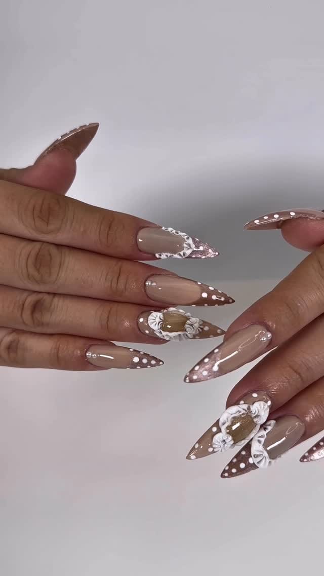 Post 8 by Kingston-CEO Of Stiletto Nails on Instagram (video)