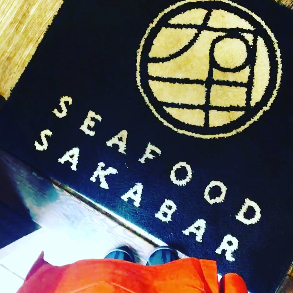 Post 10 by TOMO on Instagram (carousel)