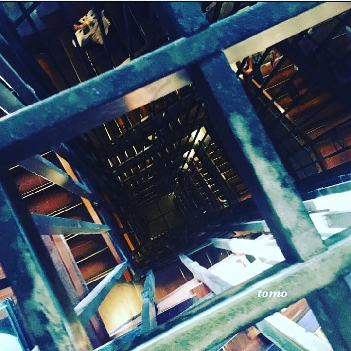 Post 8 by TOMO on Instagram (image)