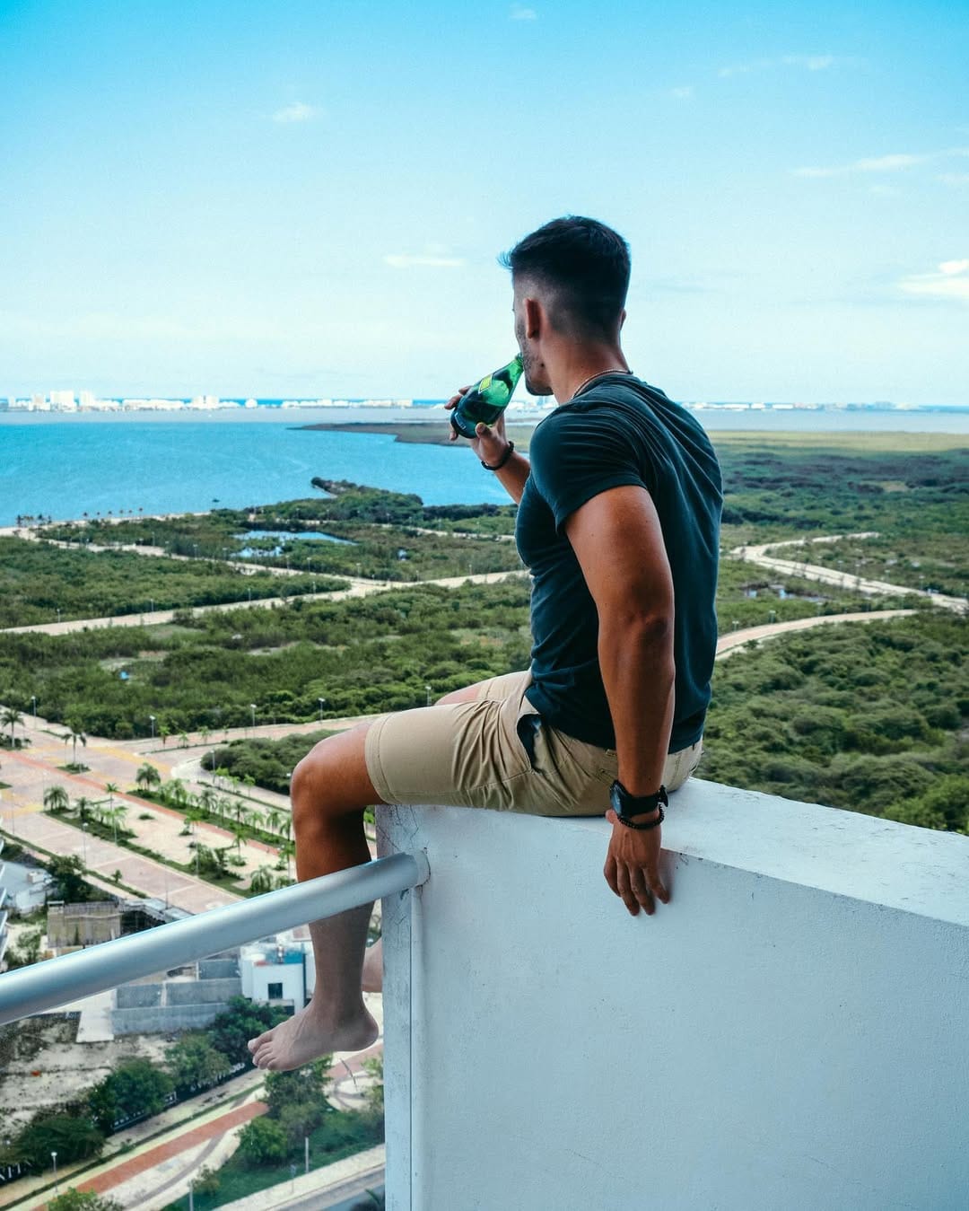 Post 9 by Ado Pereira on Instagram (image)