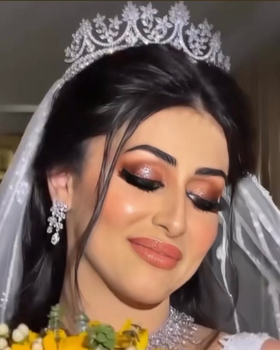 Post 9 by 𝐌𝐚𝐤𝐞𝐮𝐩 𝐀𝐫𝐭𝐢𝐬𝐭 𝐑𝐚𝐬 𝐀𝐥 𝐊𝐡𝐚𝐢𝐦𝐚𝐡 💄 on Instagram (image)