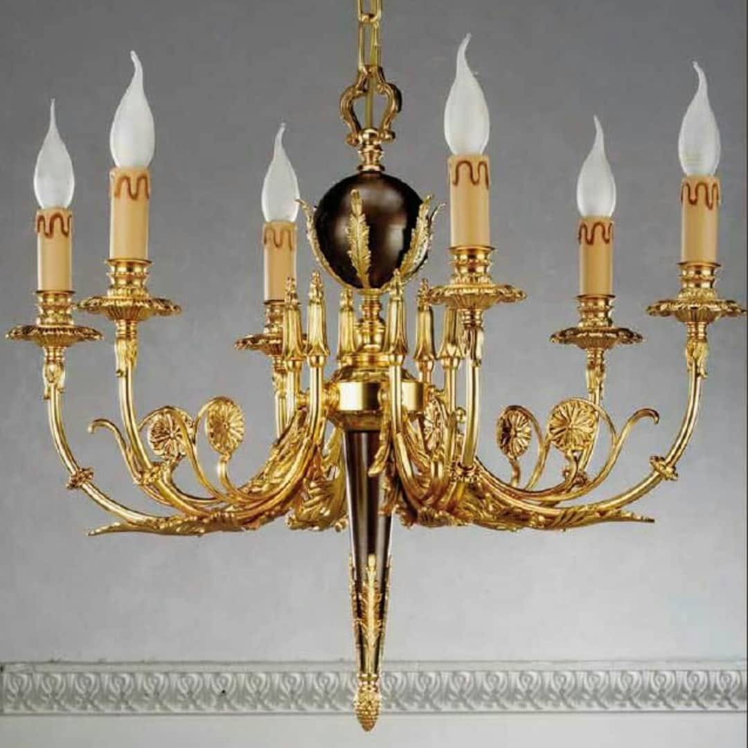 Post 3 by Chandelier designer on Instagram (image)