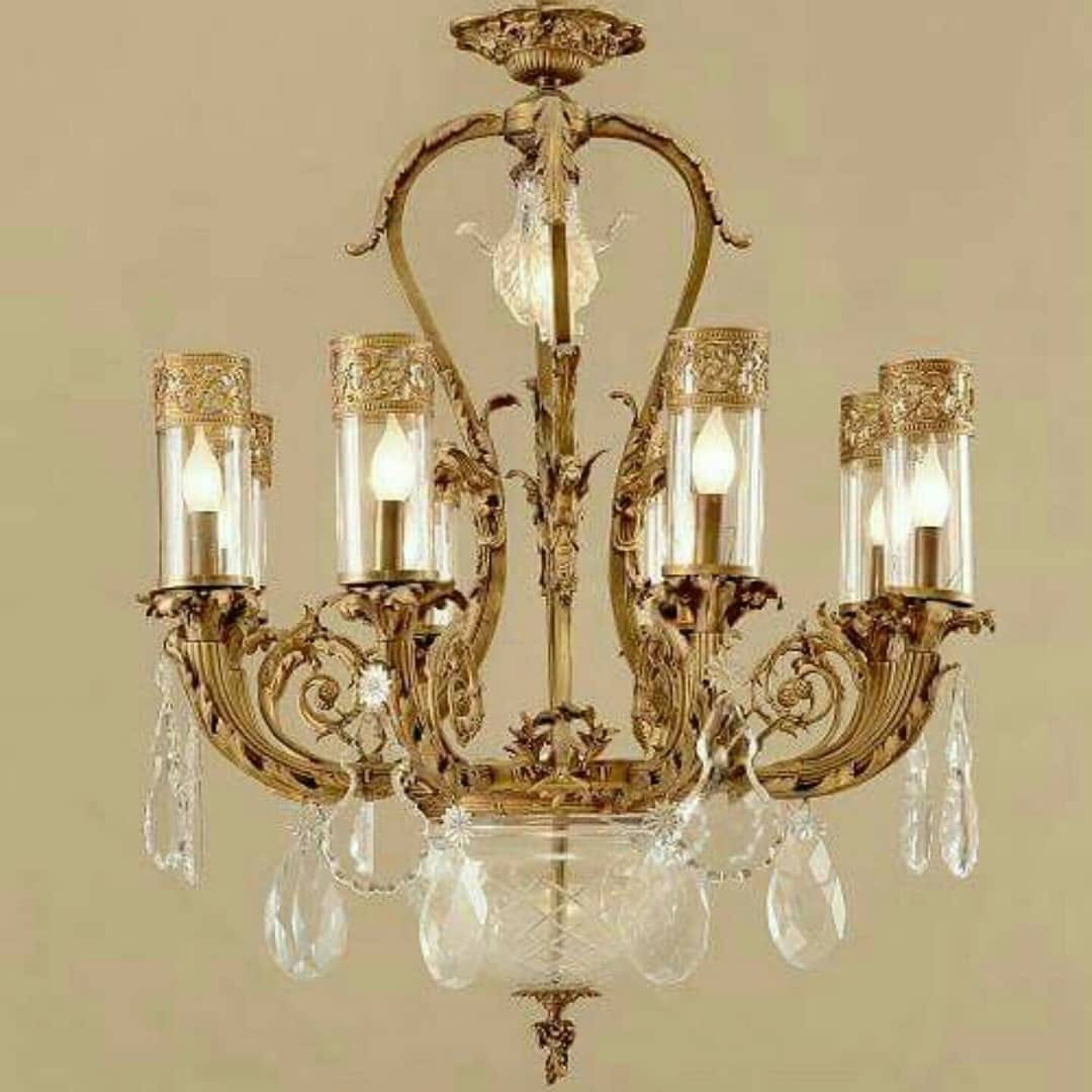 Post 6 by Chandelier designer on Instagram (image)