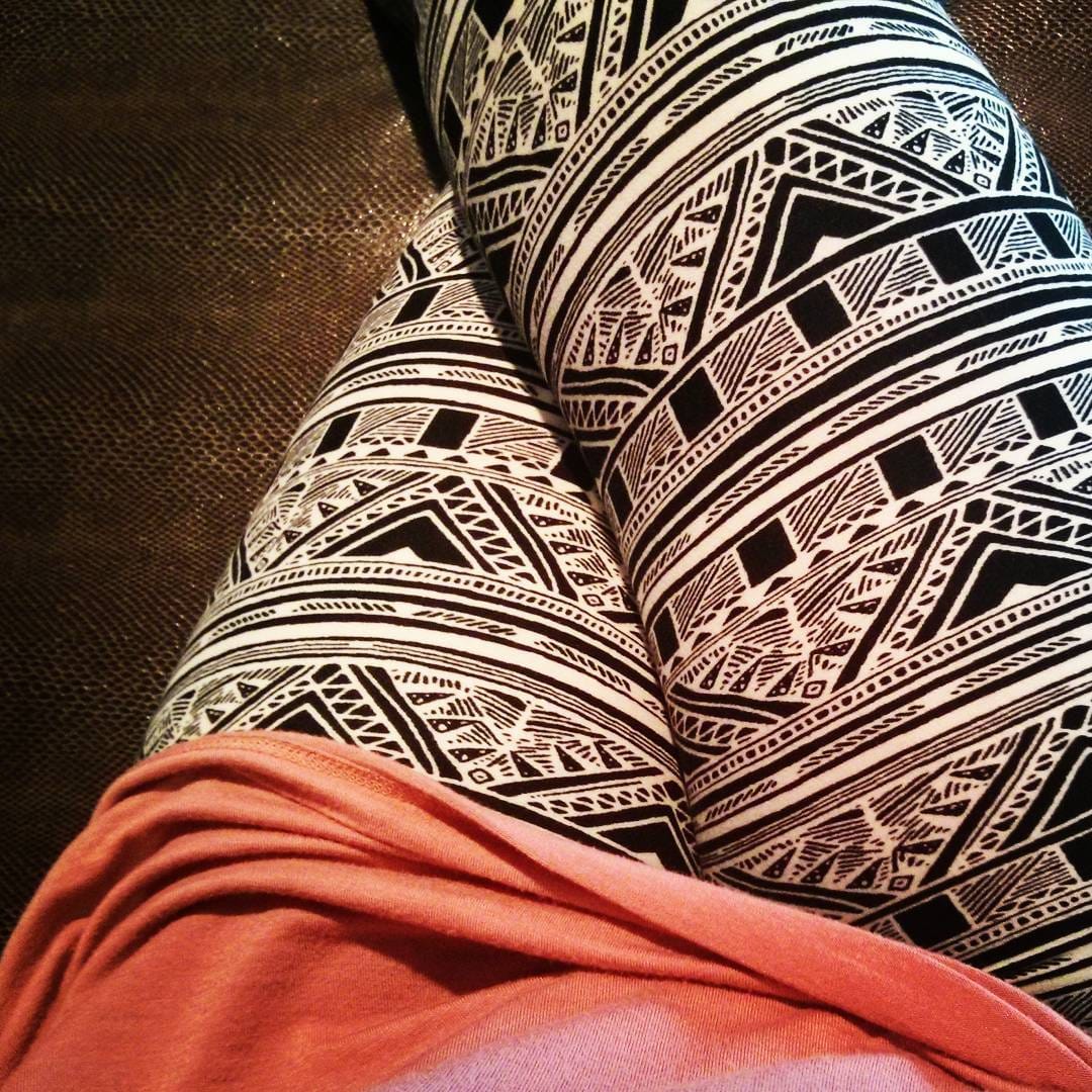 Post 3 by leg_kandi on Instagram (image)