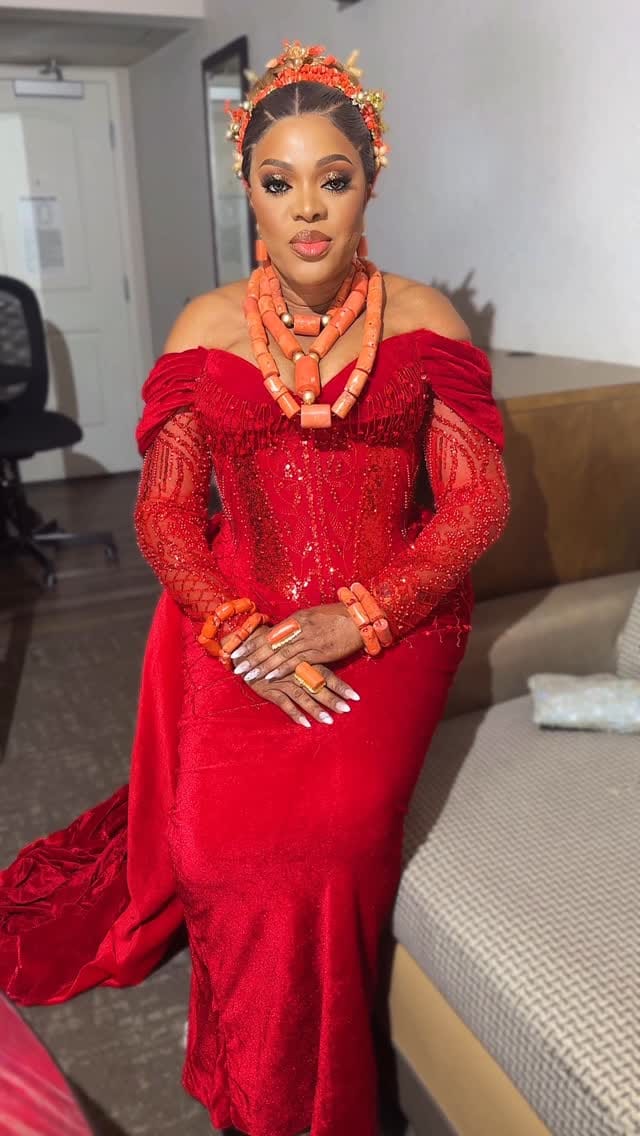 Post 6 by Aishat Balogun on Instagram (video)