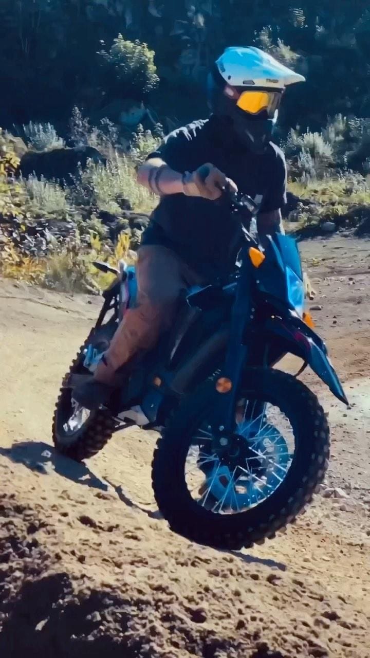 Post 4 by 15 Seconds of Canada on Instagram (video)