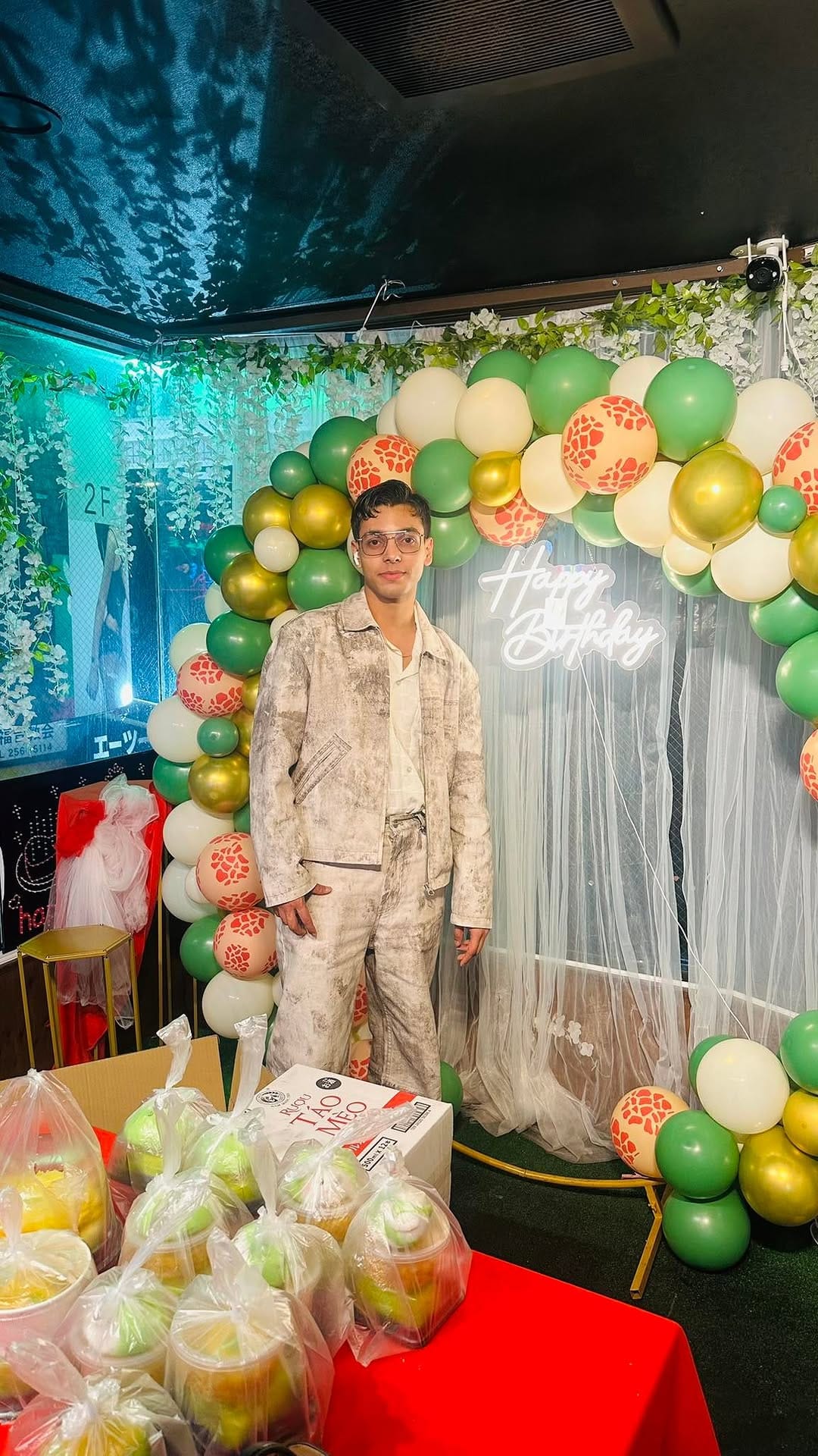 Post 2 by Nikhil Rathee on Instagram (carousel)