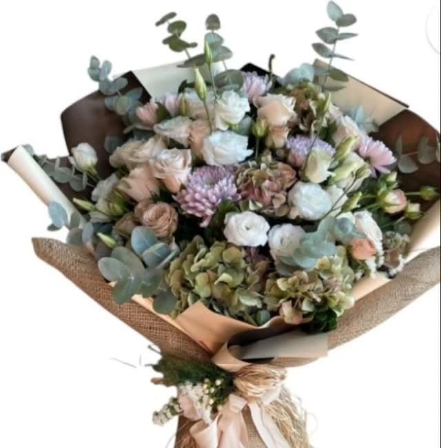 Post 2 by #çiçek mazeleri  toptan  #🌼🌹🌻💐 on Instagram (video)