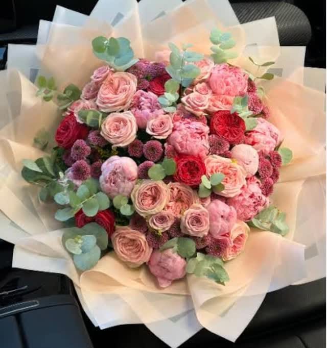 Post 5 by #çiçek mazeleri  toptan  #🌼🌹🌻💐 on Instagram (video)