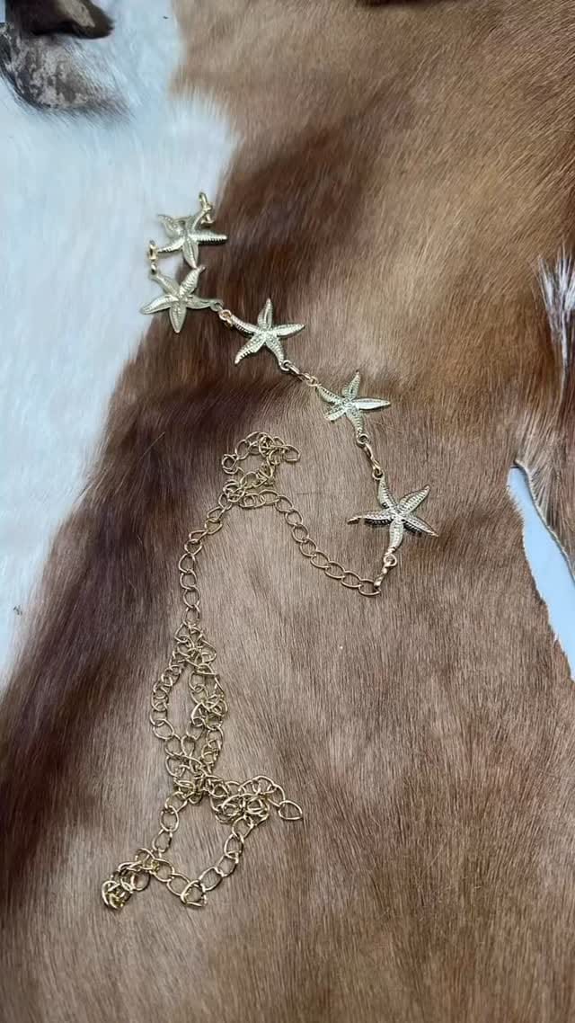 Post 1 by Aslıhan Kemer on Instagram (video)
