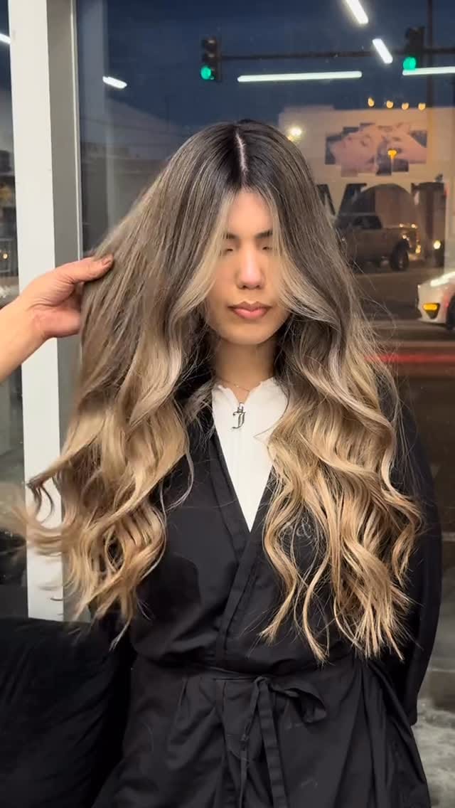 Post 2 by Chicago Balayage_Leo on Instagram (video)