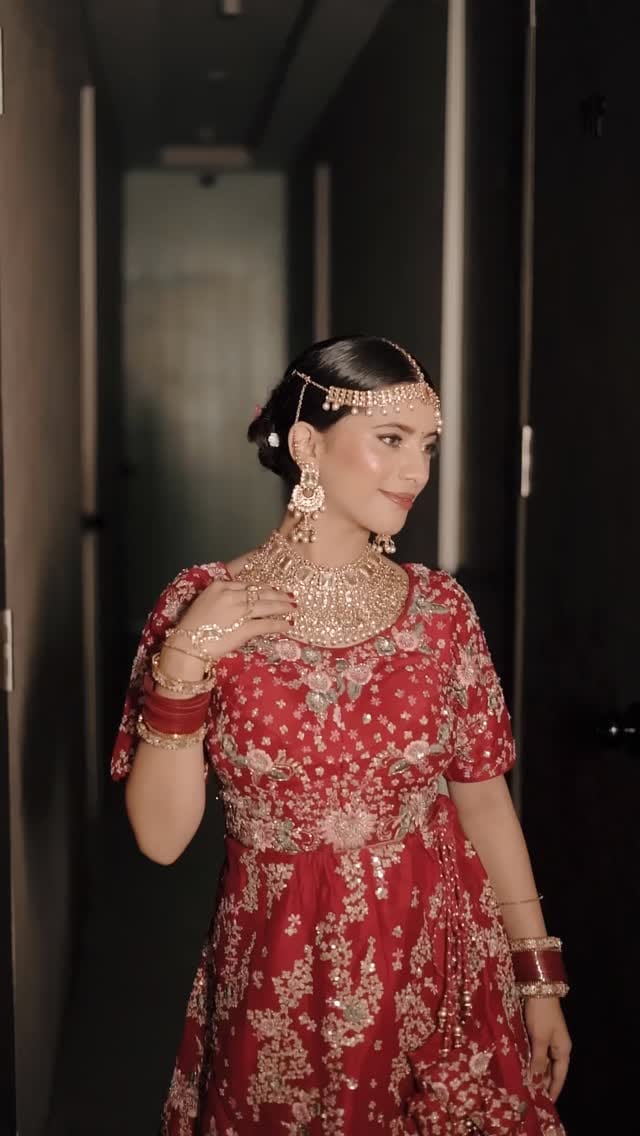 Post 9 by Arushi Puri on Instagram (video)