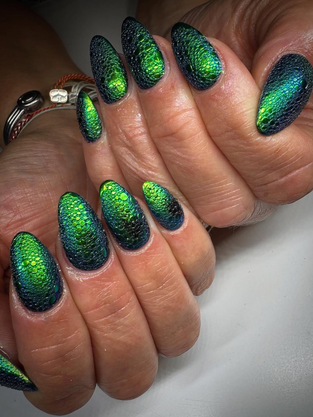 Post 10 by 𝓢𝓪𝓻𝓪𝓱 𝓒𝓸𝓹𝓹𝓮𝓷 on Instagram (carousel)