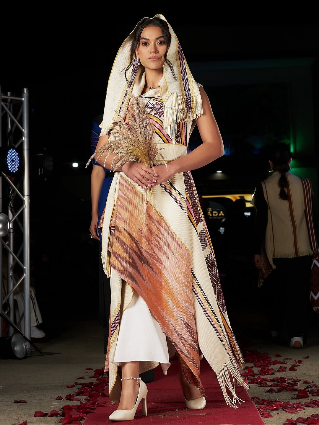 Post 8 by Valeria Hidalgo Maquilladora en Pasto on Instagram (carousel)