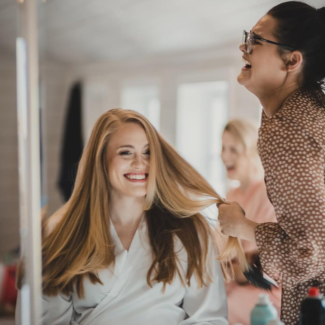 Post 9 by ROBYNN LLOY | WEDDING HAIRSTYLIST on Instagram (carousel)