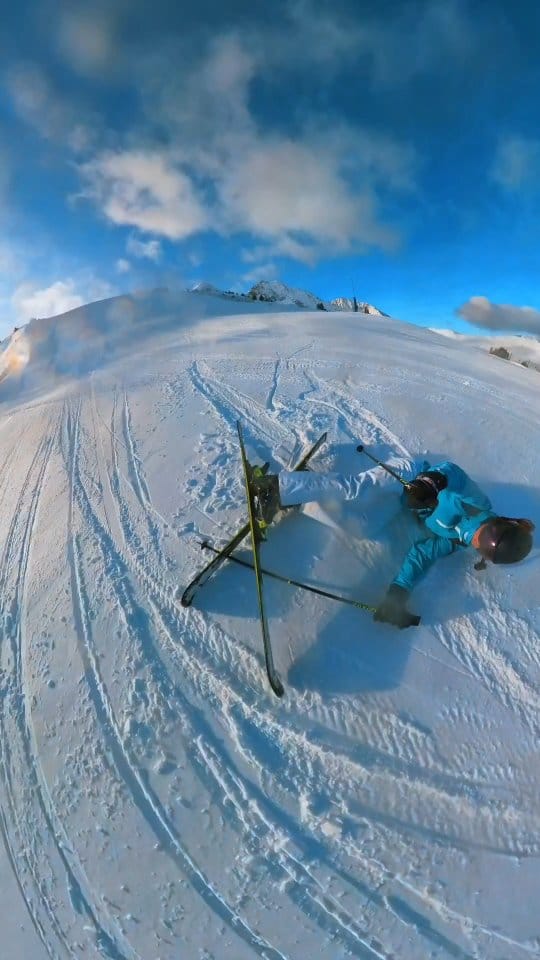 Post 2 by Maremoto Mar on Instagram (video)