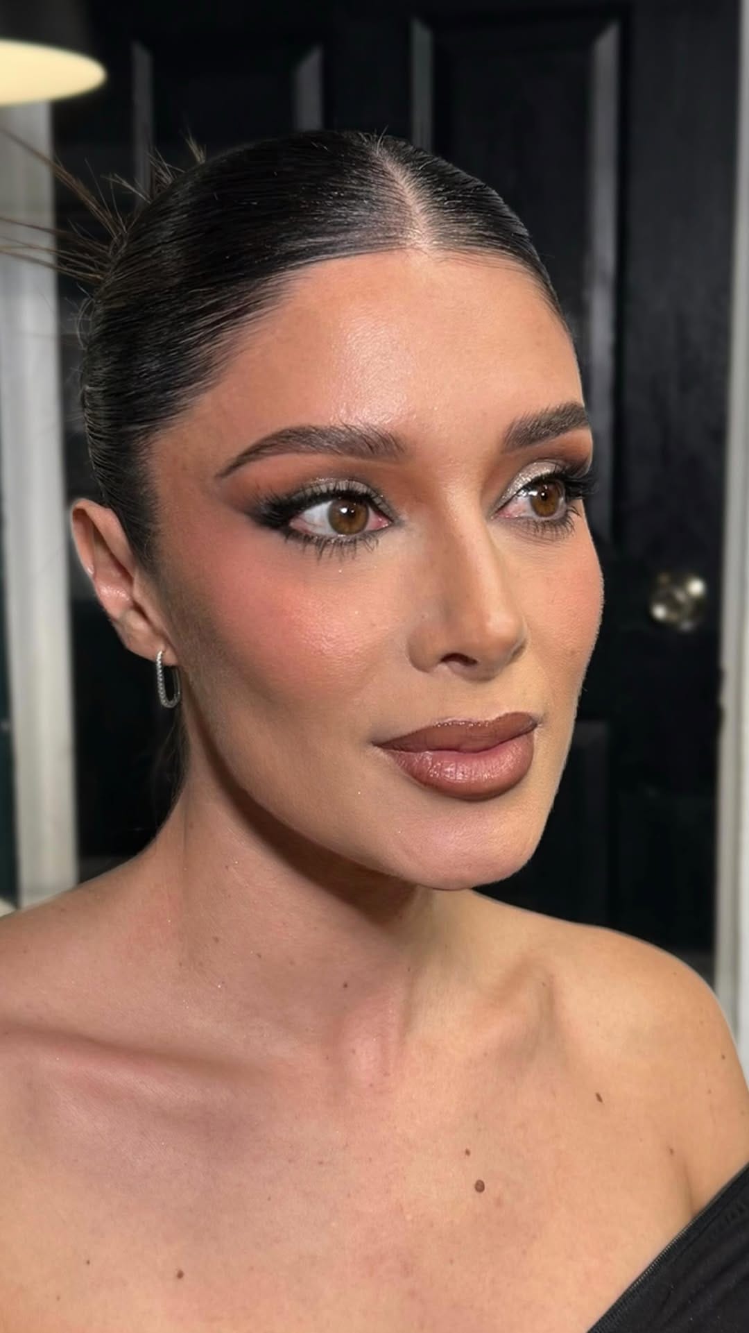 Post 2 by Manuel García Casa de Belleza on Instagram (video)