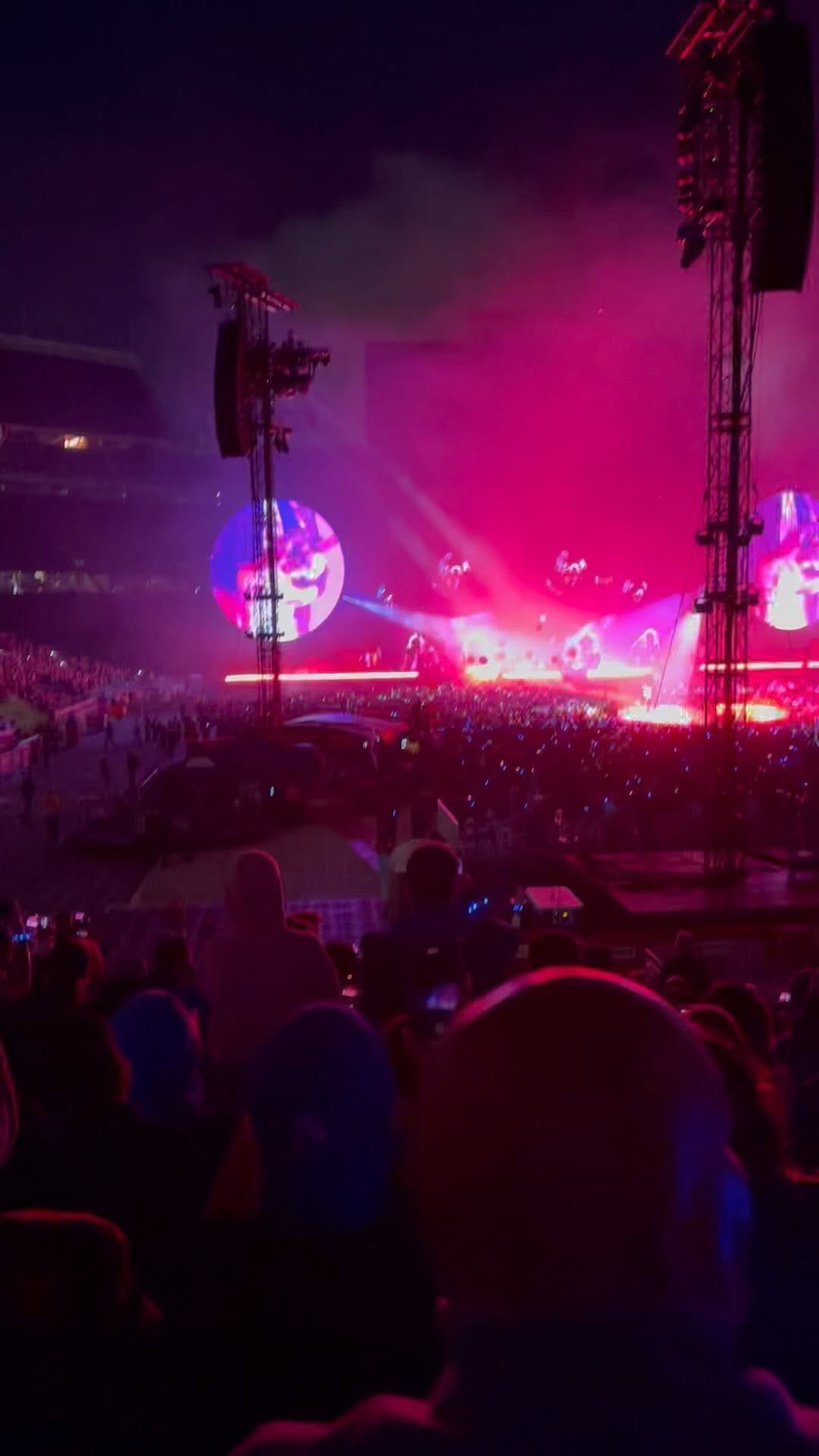 Post 6 by Chiclifestyle on Instagram (video)
