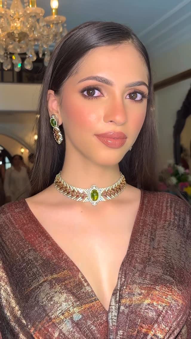 Post 2 by Shruti Sharma on Instagram (video)