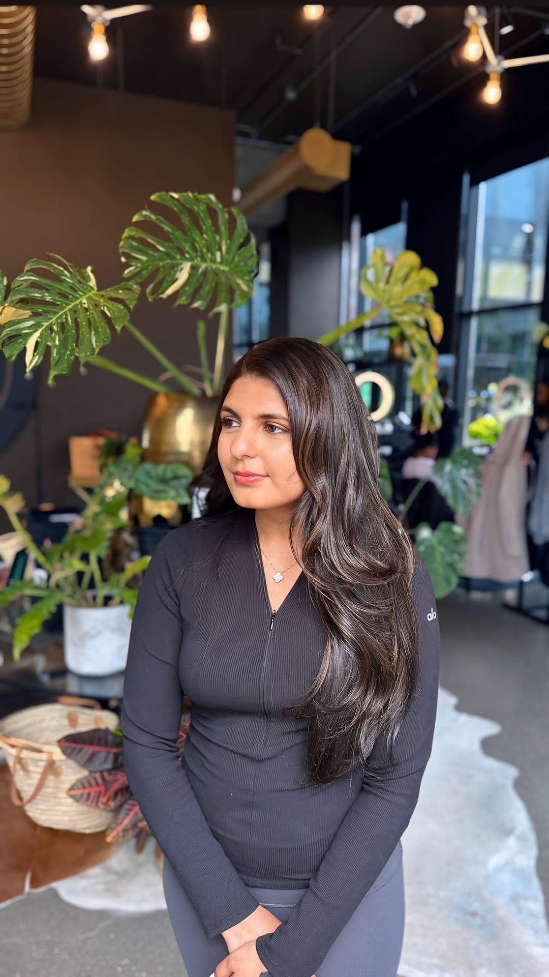 Post 3 by Angie Sampley Hairstylist on Instagram (video)