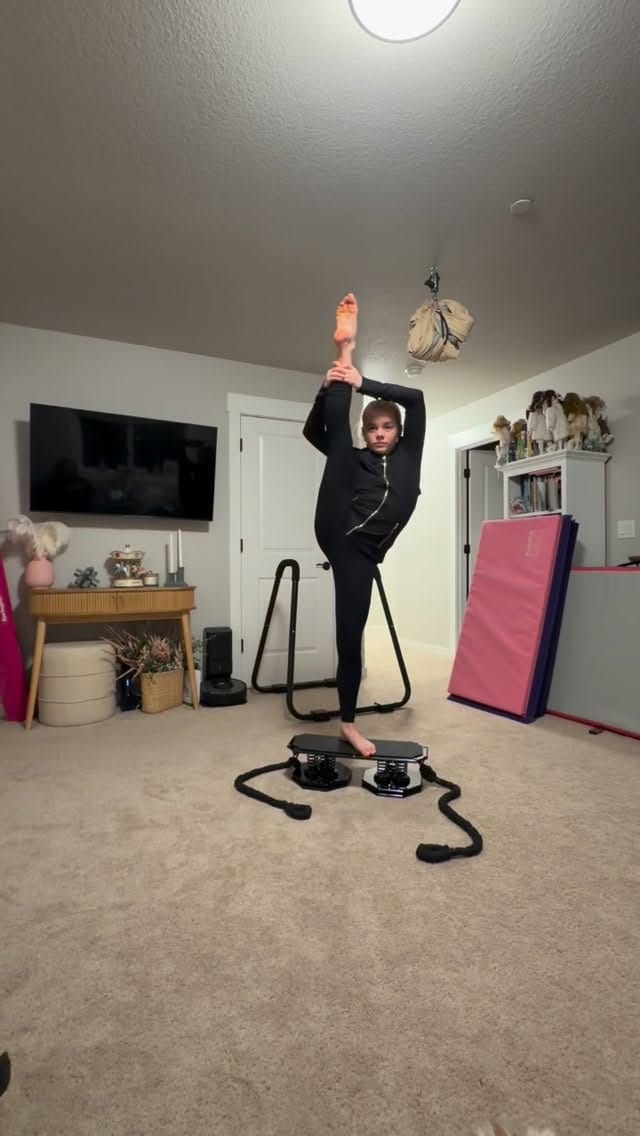 Post 7 by Bellenae Spring Balance Boards on Instagram (video)