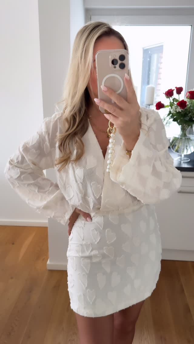 Post 1 by GAAGO FASHION on Instagram (video)