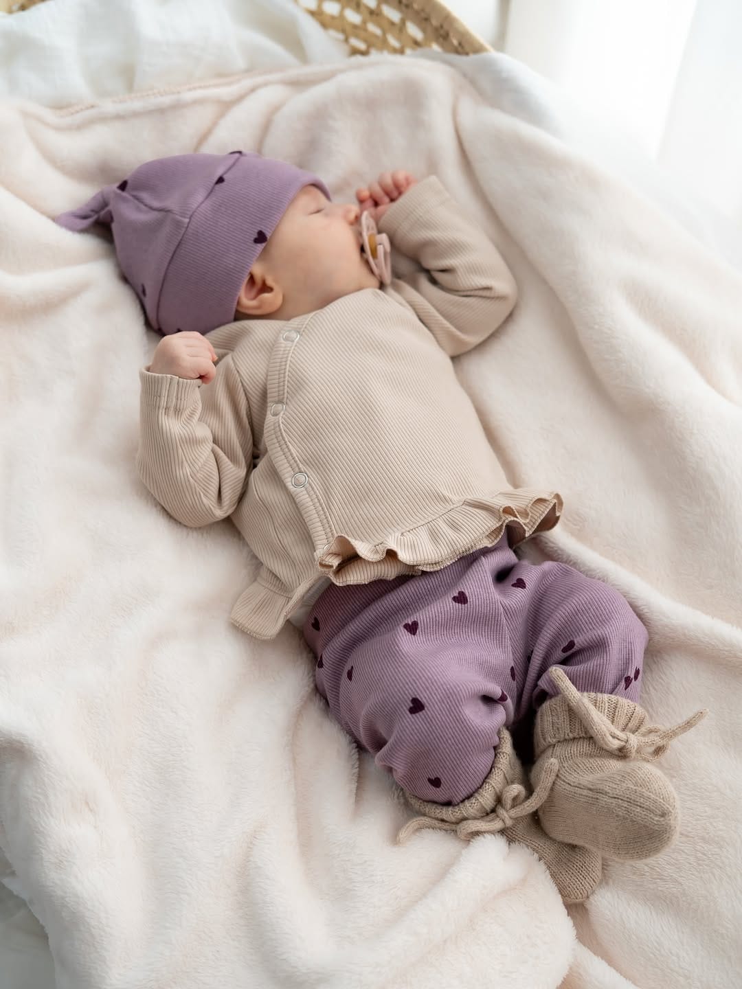 Post 7 by HEPPIEJOE | Babykleding, verzorging & accessoires on Instagram (image)