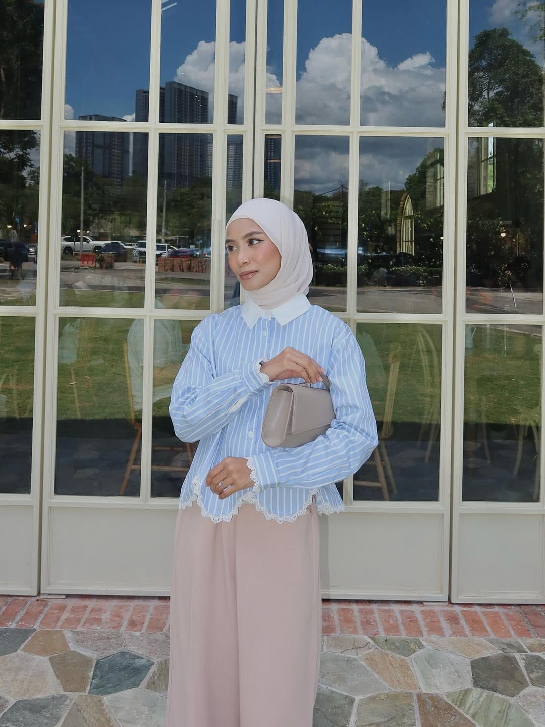 Post 3 by ASSENSHAWL HQ on Instagram (carousel)