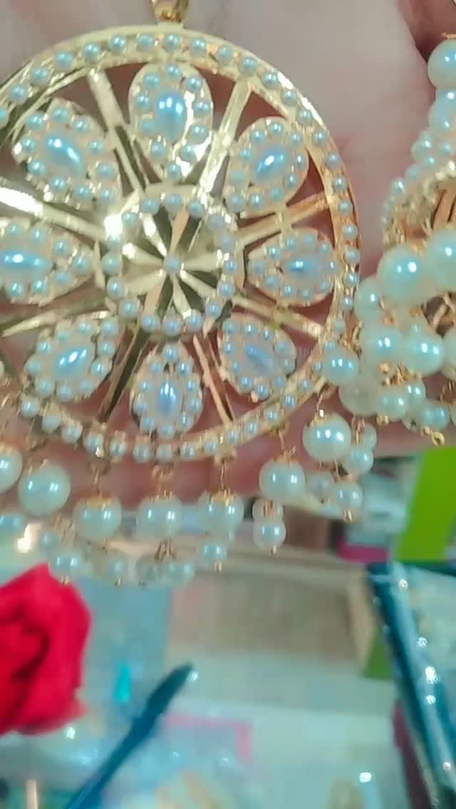 Post 6 by @lady_look_cosmetics on Instagram (video)