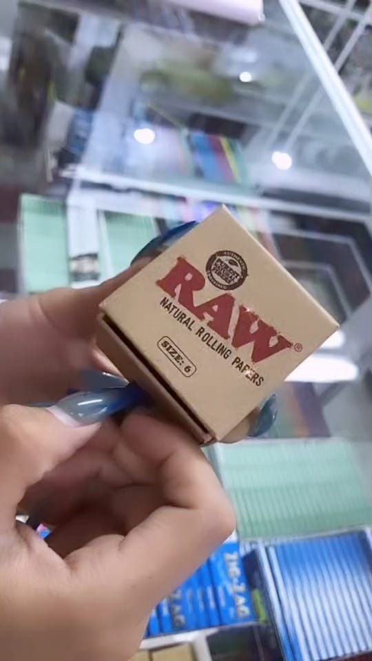 Post 9 by Hi Vaporizer on Instagram (video)