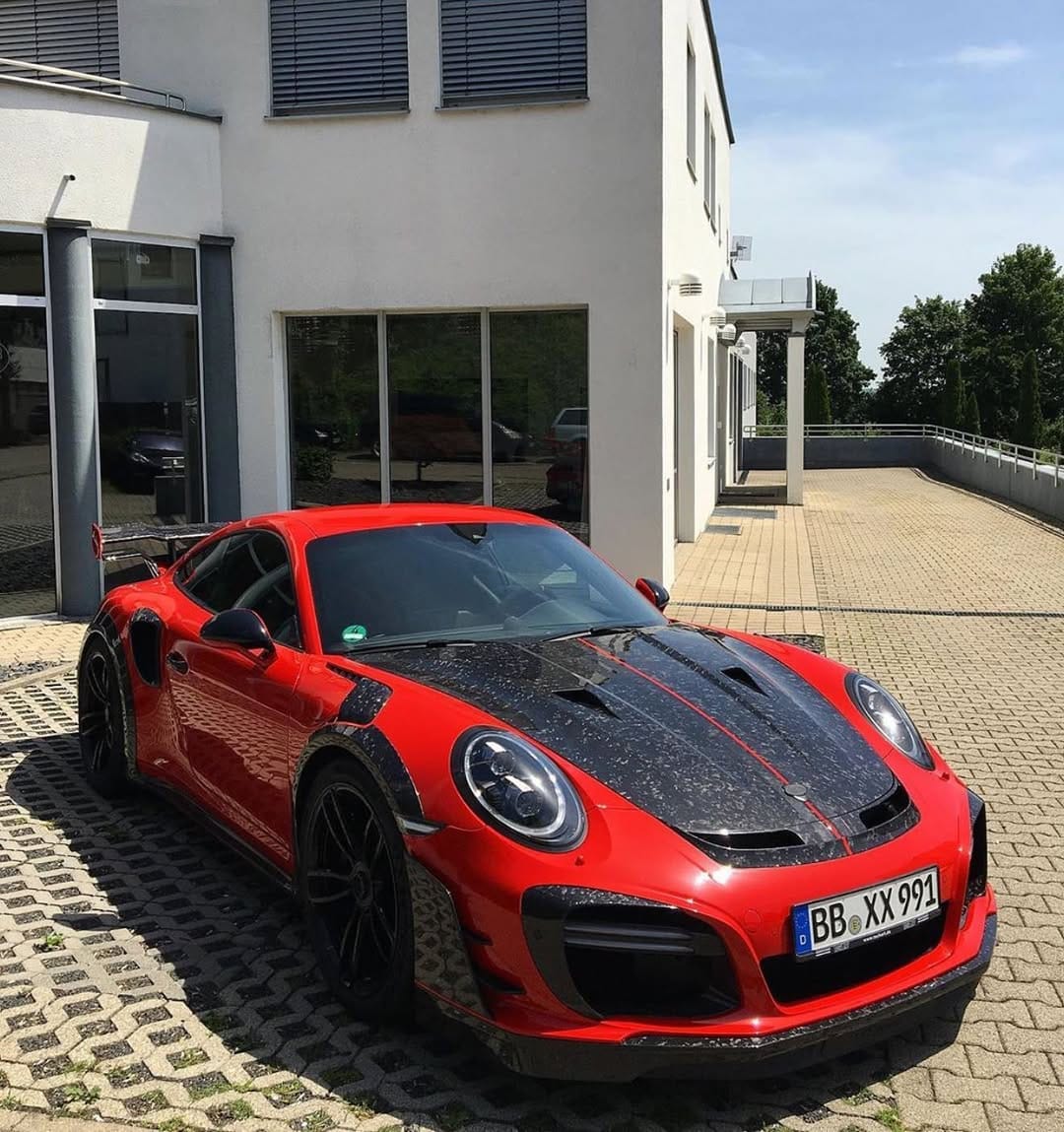 Post 10 by @carsociety on Instagram (image)