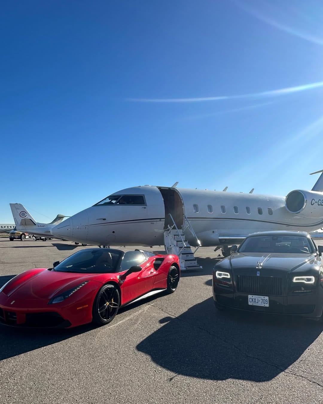 Post 10 by Jetlife Ray on Instagram (carousel)