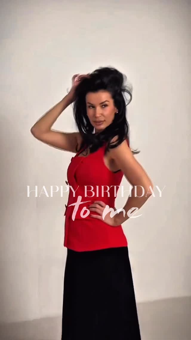 Post 1 by Ina | 𝗘𝗟𝗘𝗖𝗧𝗥𝗢𝗘𝗣𝗜𝗟𝗔𝗥𝗘 on Instagram (video)