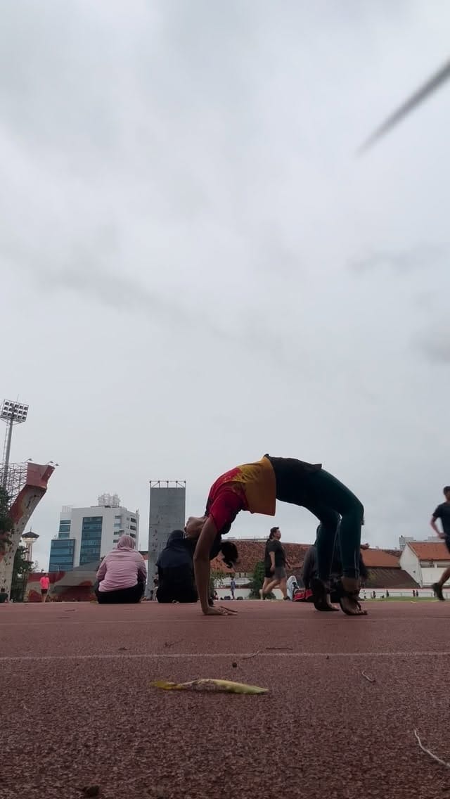 Post 1 by Latree (Elmayoga) on Instagram (video)