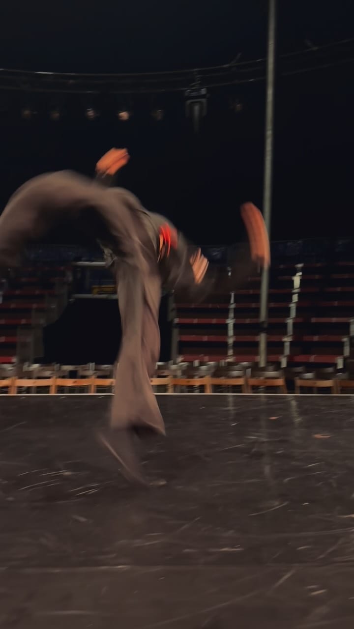 Post 2 by Jeremi Levesque on Instagram (video)
