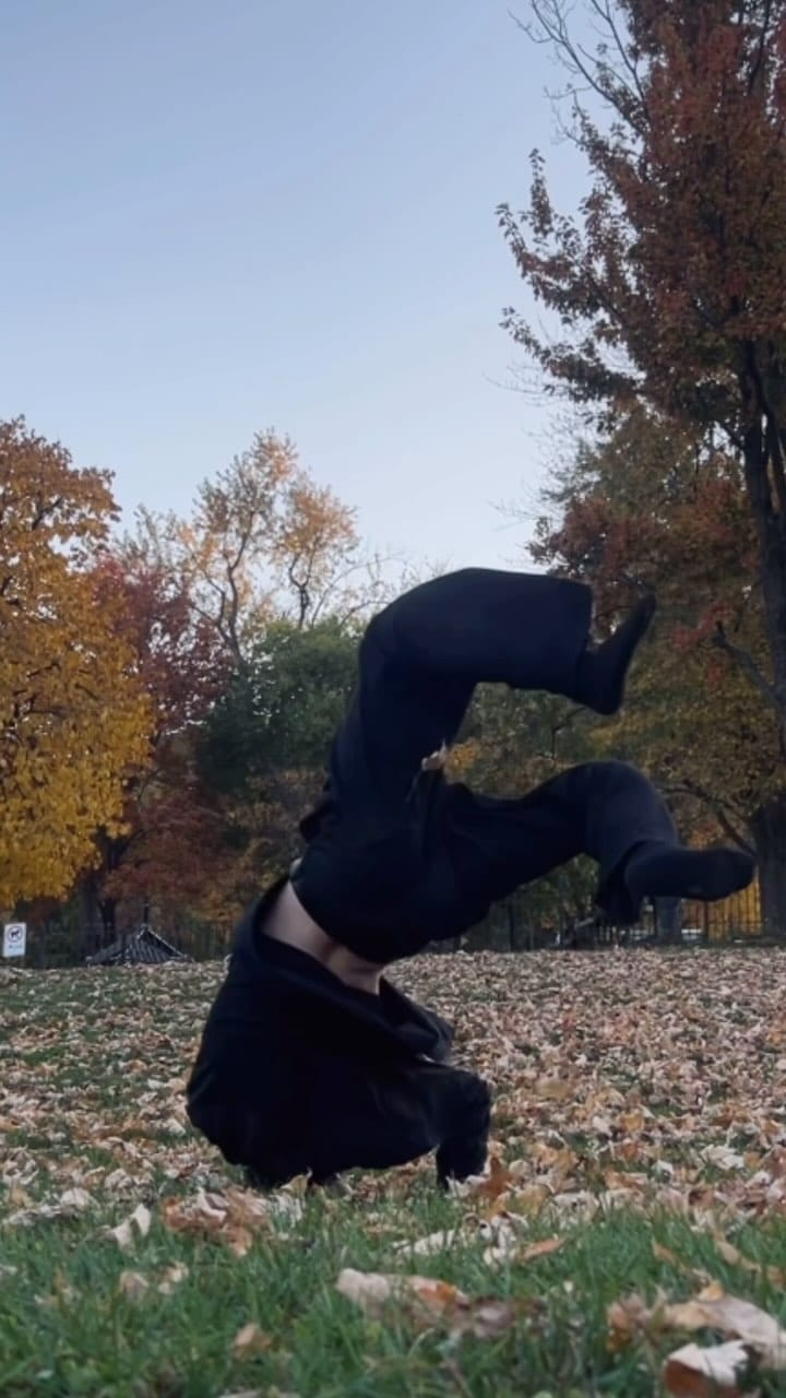 Post 8 by Jeremi Levesque on Instagram (video)