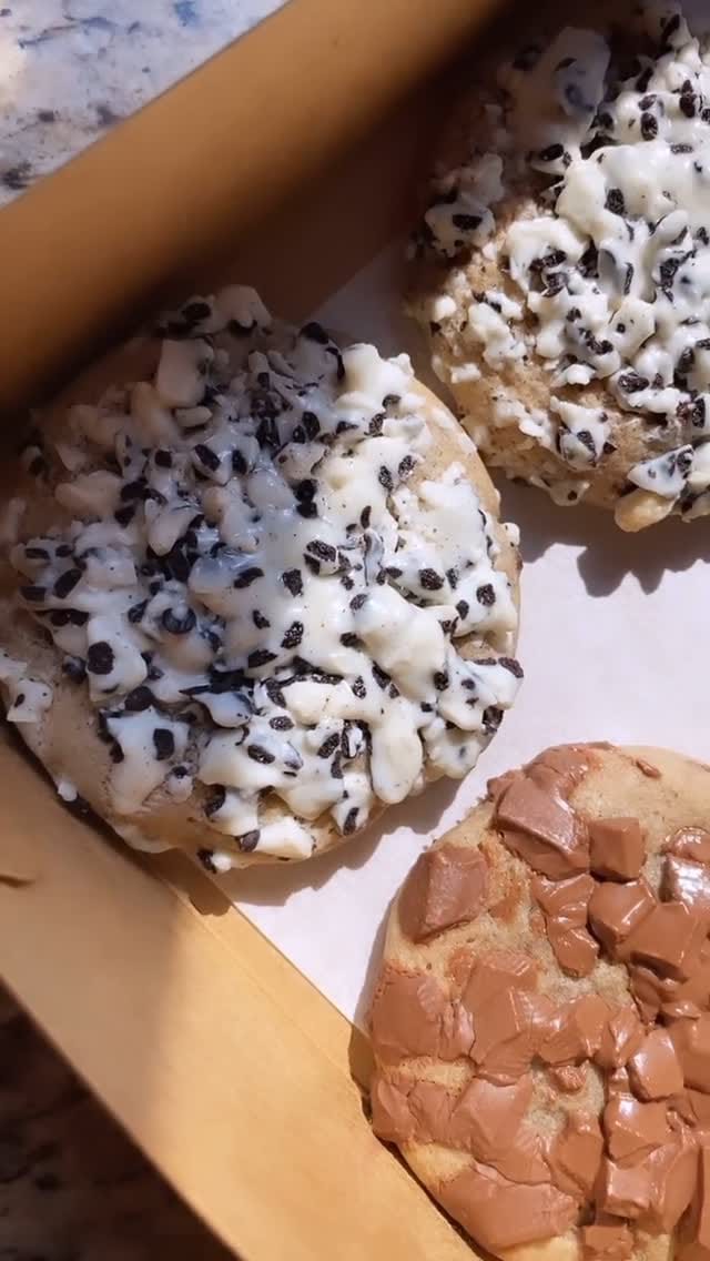 Post 6 by Homecookies on Instagram (video)