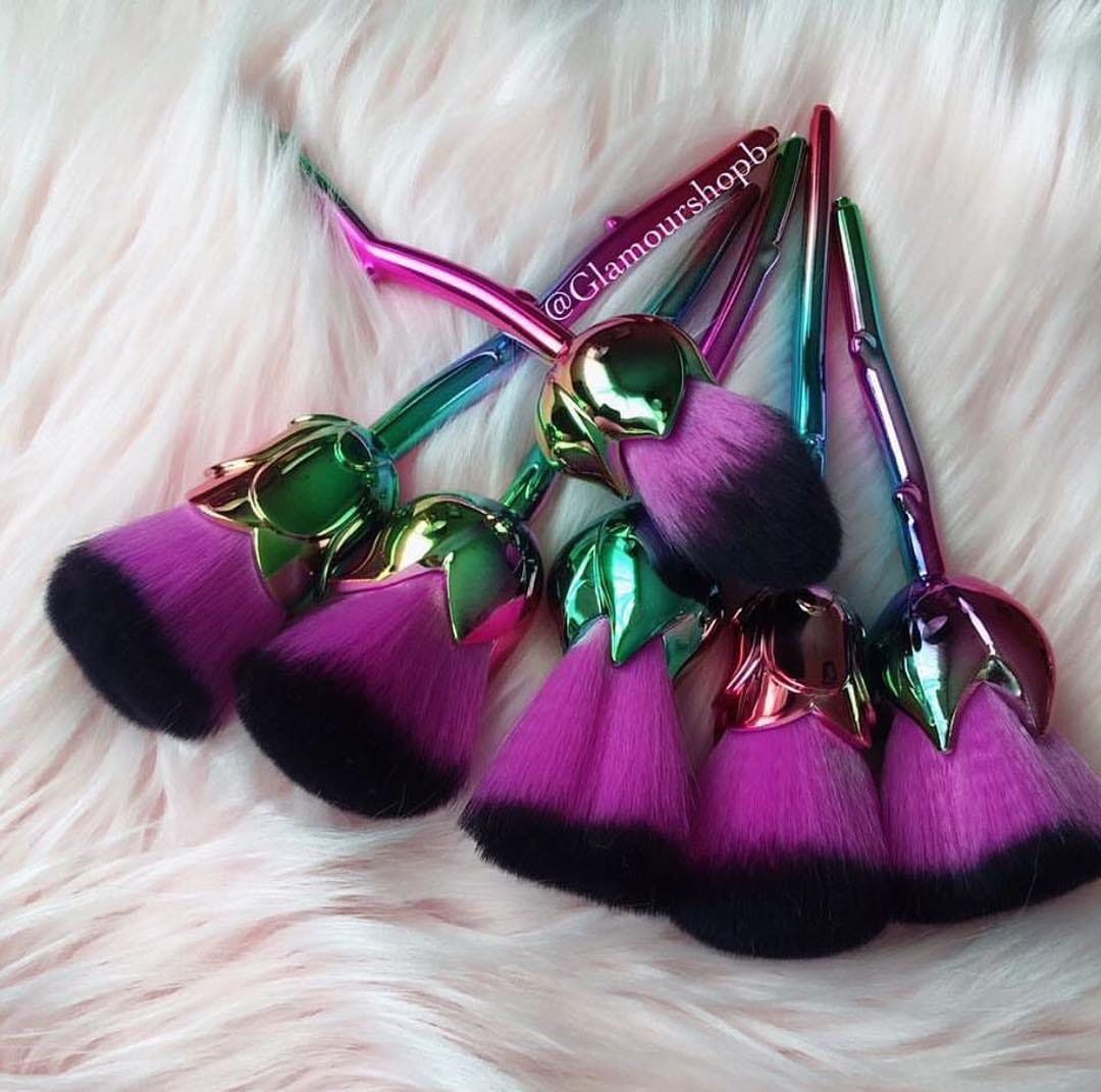 Post 9 by GlamourSB on Instagram (image)