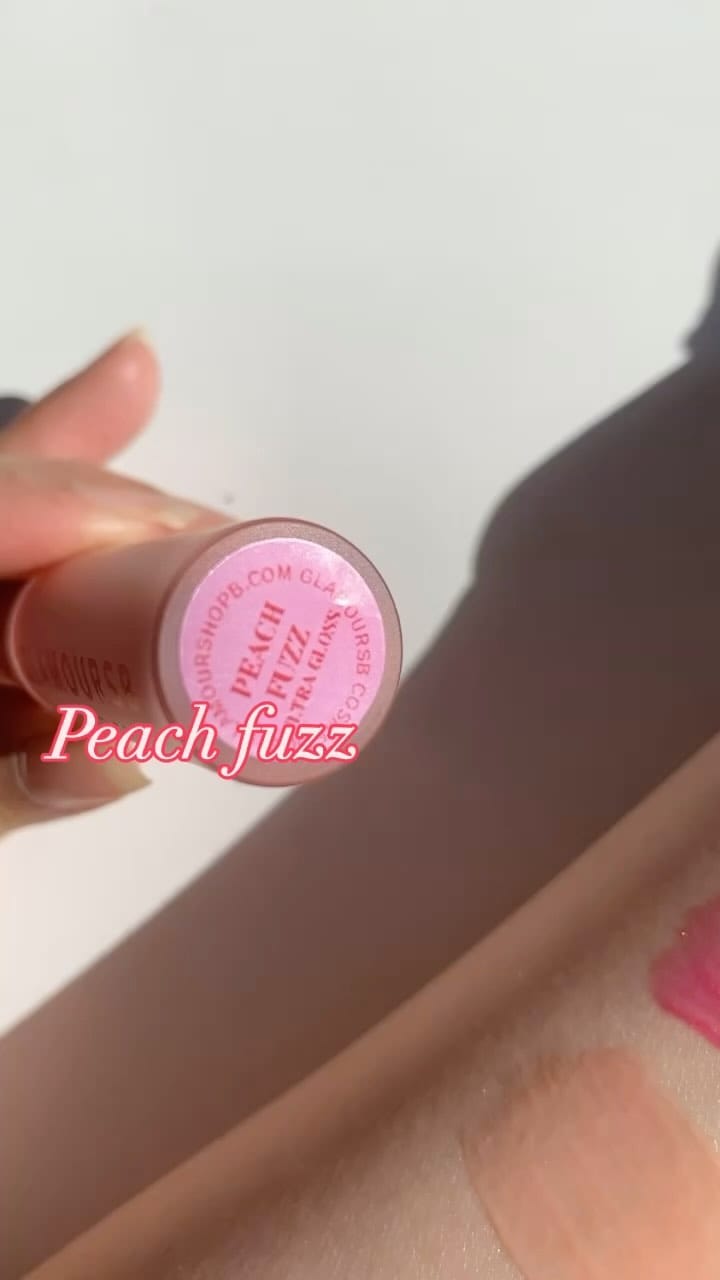 Post 7 by GlamourSB on Instagram (video)